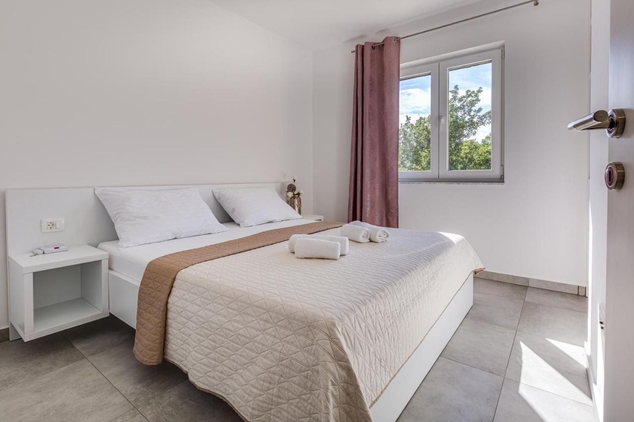 Green Point Paklenica Starigrad Paklenica Dış mekan fotoğraf